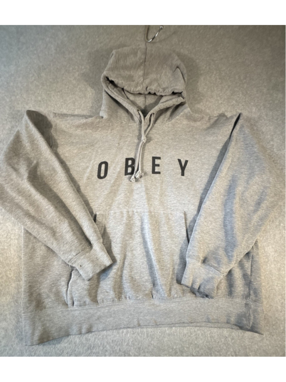 OBEY Worldwide Men’s XL Gray Pullover Hoodie Spellout Logo Skate Streetwear